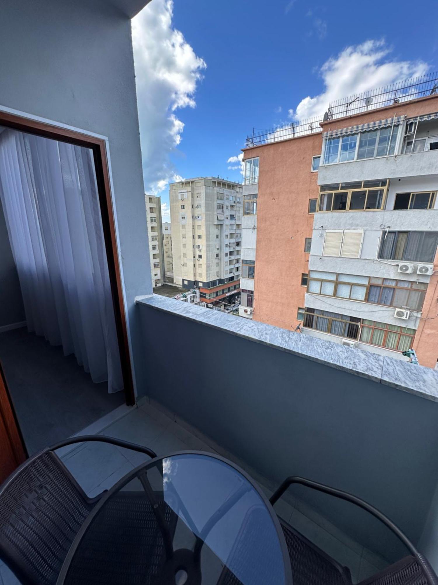 Xhimi'S Seaside Apartments Durrës Exteriör bild