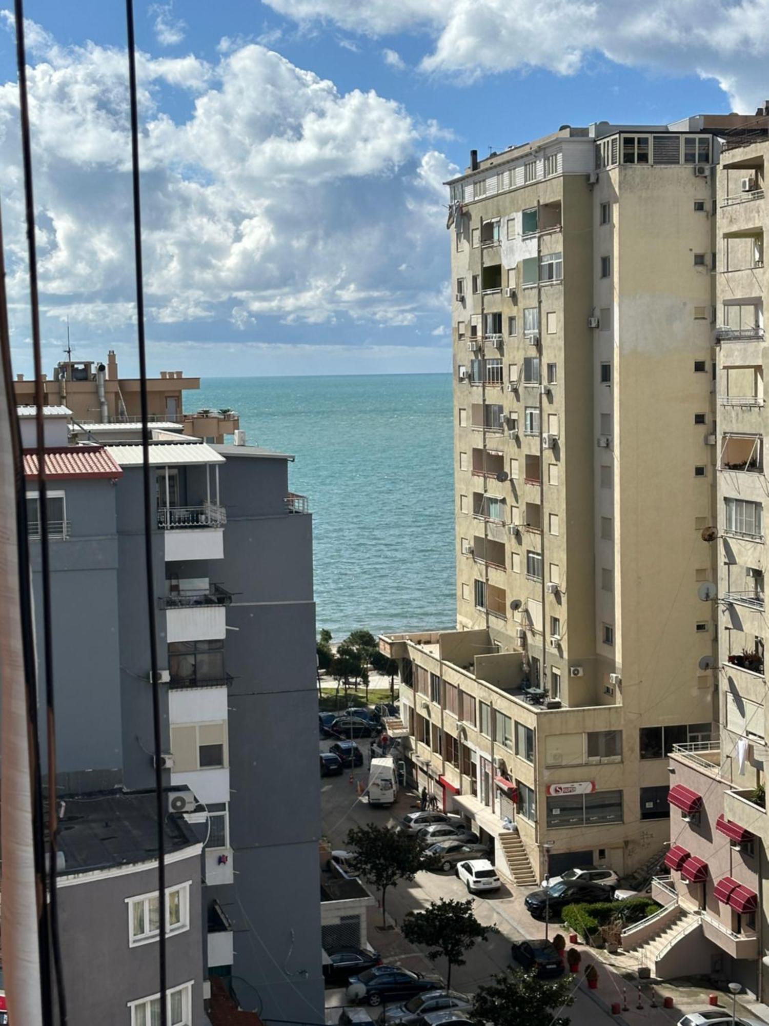 Xhimi'S Seaside Apartments Durrës Exteriör bild